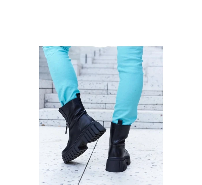 Boty model 204614 Solea Boty model 204614 Solea