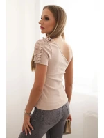 Dámská bavlněná blůza na jedno rameno s volánem béžová Dámská bavlněná blůza na jedno rameno s volánem béžová