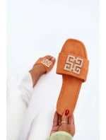 Dámské sandály na ploché podrážce s zdobením model 21651128 - Boto Dámské sandály na ploché podrážce s zdobením model 21651128 - Boto