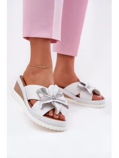 Kožené Dámské Klapky Na Platformě S Ozdobným  model 21695988 - Artiker