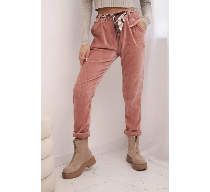 Dámské kalhoty z viskózy s šátkovým pásem tmavě růžové Dámské kalhoty z viskózy s šátkovým pásem tmavě růžové