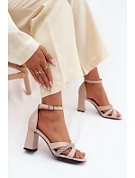 Dámské sandály na podpatku s platformou s páskem a kamínky Vinceza Béžové