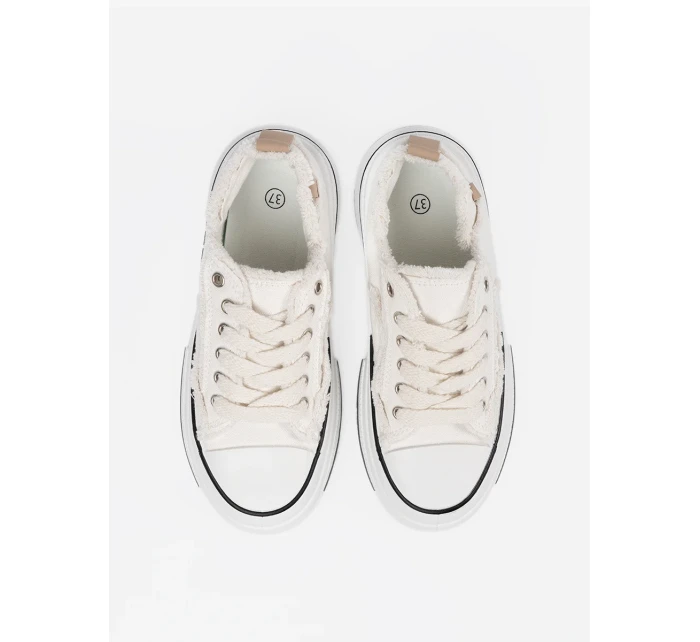 Zajímavé dámské  tenisky bílé platforma