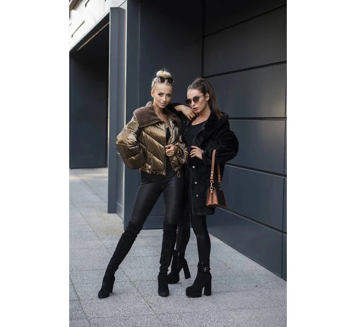 Hnědá krátká dámská oversize bunda se širokými rukávy (J9-016) Hnědá krátká dámská oversize bunda se širokými rukávy (J9-016)