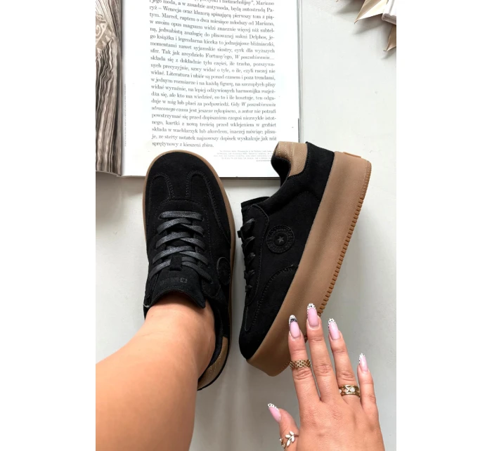 Dámské tenisky na platformě Big Star SS274761 Černé Dámské tenisky na platformě Big Star SS274761 Černé