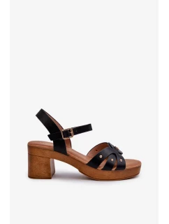 Dámské sandály na vysokém podpatku vyrobené z eko kůže, černé Assames