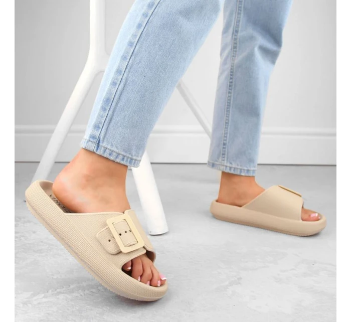 Žabky s přezkou W model 21875102 beige - VINCEZA