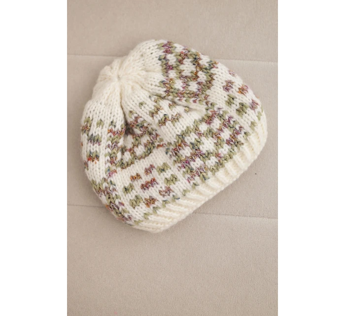 Dámská zimní vlněná čepice s ozdobnými krystalky K399 černá