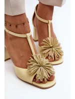 Kožené sandály na podpatku s ozdobou Laura Messi 2758 béžové