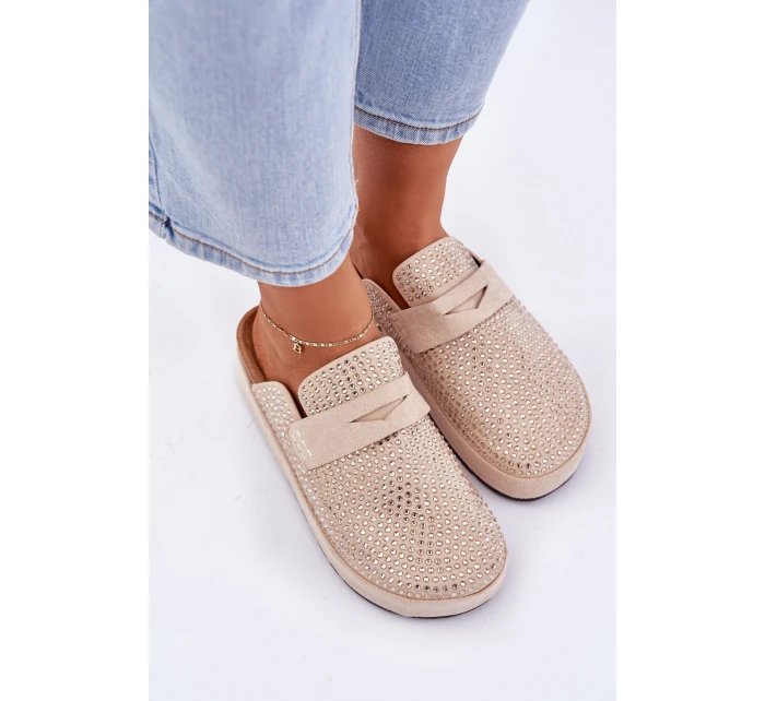 Dámské sandály zdobené zirkony na platformě béžové Deorani Dámské sandály zdobené zirkony na platformě béžové Deorani