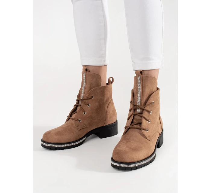 Trendy dámské hnědé kotníčkové boty bez podpatku Trendy dámské hnědé kotníčkové boty bez podpatku