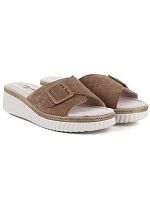 Dámské kožené žabky na platformě hnědé model 22097148 - S.Barski