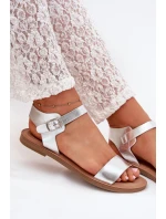 Dámské Sandály Na Plochém Podpatku Eko Kůže Stříbrné model 21703875 - Boto Dámské Sandály Na Plochém Podpatku Eko Kůže Stříbrné model 21703875 - Boto