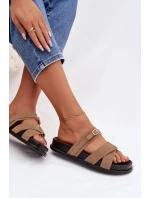 Dámské pantofle s pásky a zlatým přezkou tmavě béžové model 21954632 - Boto