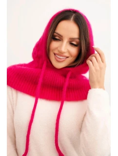 Dámská čepice s kapucí a pleteným vzorem fuchsie