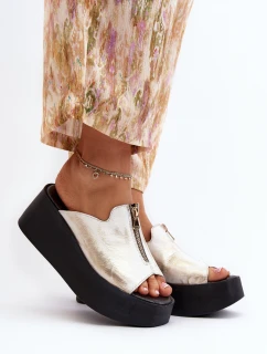 model 21646400 Dámské žabky na masivní platformě se zipem zlaté - Zazoo