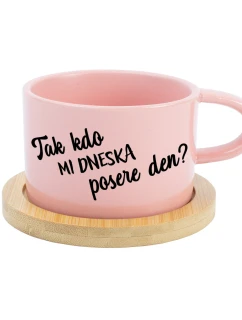TAK KDO MI DNESKA POSERE DEN? - růžový hrníček makronka 200 ml