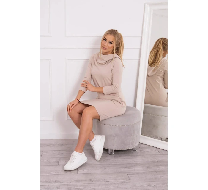 Šaty s kapucí a kapsami béžové