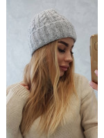 Ariana šedá čepice model 18751459 - K-Fashion