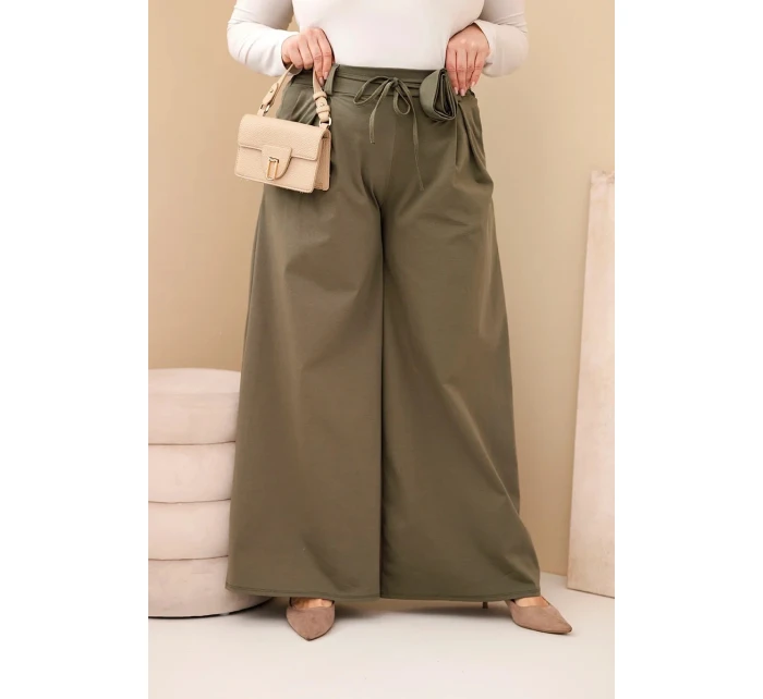 Dámské kalhoty Plus Size s širokou nohavicí a ozdobným květem v pase khaki