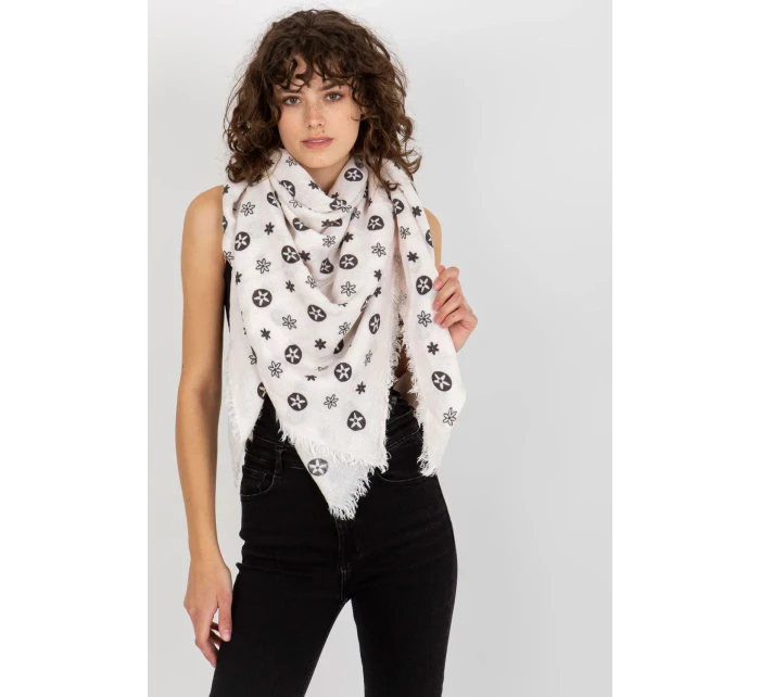 Šátek model 174868 AT Šátek model 174868 AT