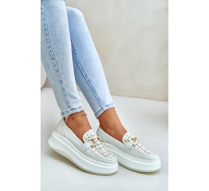 Kožené dámské mokasíny na platformě se zlatou ozdobou  model 21675562 - VINCEZA