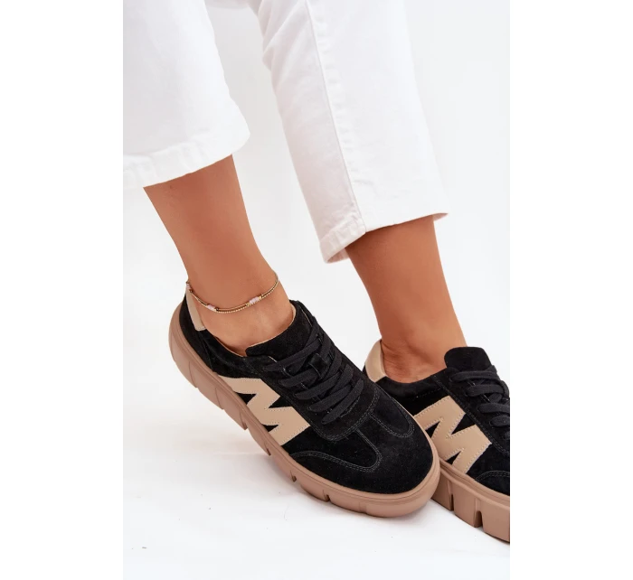 Dámské semišové sneakersy na platformě model 21704987 černé - VINCEZA Dámské semišové sneakersy na platformě model 21704987 černé - VINCEZA