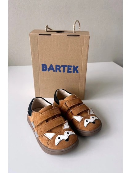 Kožené polobotky Barefoot dětské s motivem  světle hnědé model 21958958 - Bartek S.A.
