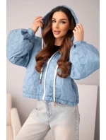 Dámská prošívaná bunda s kapucí a ozdobným květinovým vzorem jeansová