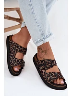Dámské pantofle na platformě s přezkami  Leopardí vzor model 22147519 - D.Franklin