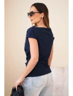 Dámská žebrovaná halenka z viskózy s model 22030154 výstřihem a nařasením tmavě modrá - K-Fashion