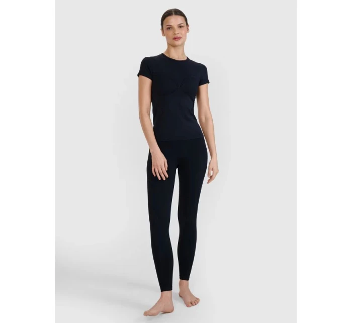 Dámské rychleschnoucí tričko na jógu a model 21815470 - 4F Dámské rychleschnoucí tričko na jógu a model 21815470 - 4F