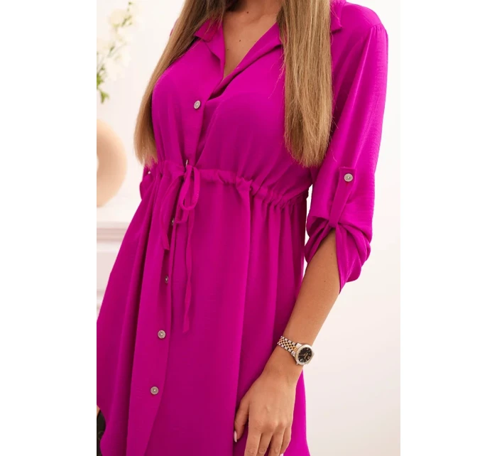 Šaty se zapínáním na knoflíky a zavazováním v pase fialka