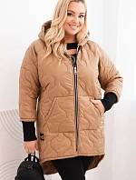 Dámská zimní bunda Plus Size prošívaná s kapucí camelová