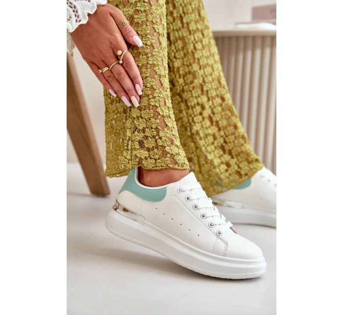 Nízké Dámské Tenisky Na Platformě Z Eko Kůže Bílá-Zelená Nevelena Nízké Dámské Tenisky Na Platformě Z Eko Kůže Bílá-Zelená Nevelena