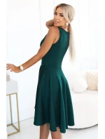 Rozšířené šaty s prodlouženým zadním dílem lahvově zelené model 21297347 - numoco