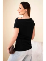 Dámská žebrovaná halenka z viskózy s vodovým výstřihem a řasením černá