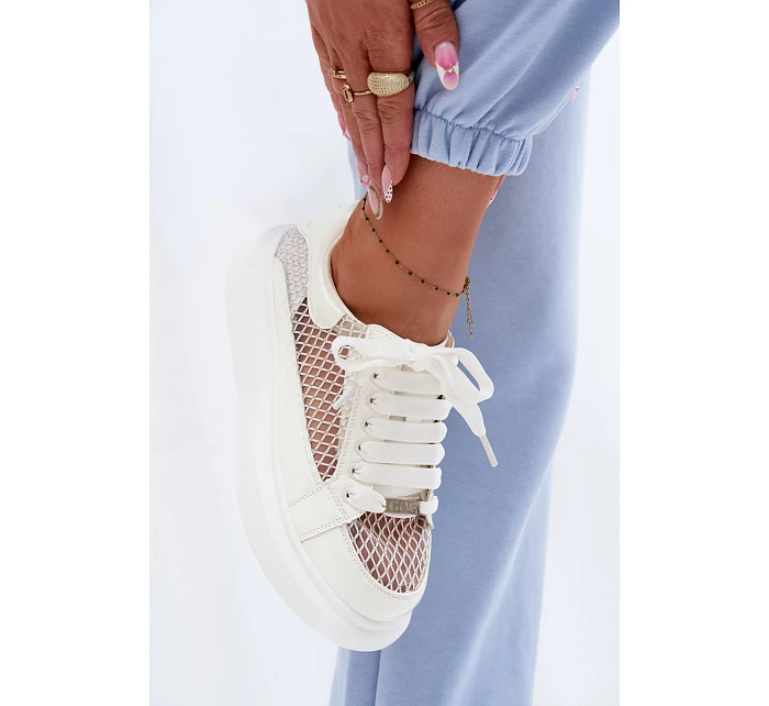 Kožené Dámské Tenisky S Dekorací model 22095158 Bílé - Goe Kožené Dámské Tenisky S Dekorací model 22095158 Bílé - Goe