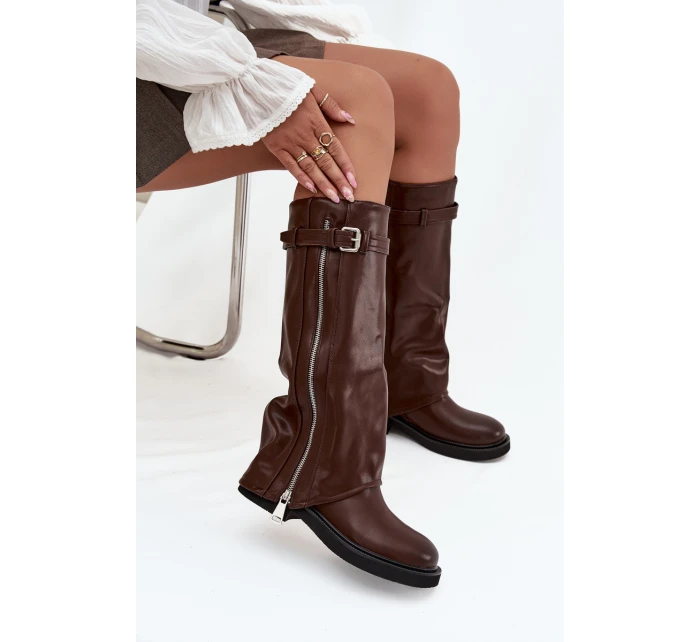 Dámské kozačky s ohrnovaným svrškem, sponou a stříbrným zipem, zateplené Bressa – hnědé Dámské kozačky s ohrnovaným svrškem, sponou a stříbrným zipem, zateplené Bressa – hnědé