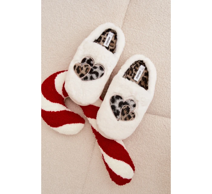 Dámské chlupaté papuče srdíčka – šedé Amandra Dámské chlupaté papuče srdíčka – šedé Amandra