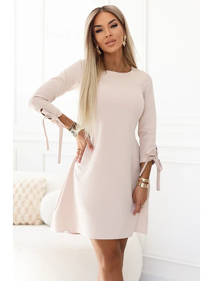 195-12 ALICE Trapézové mini šaty s mašlí a vázanými rukávy - béžové 195-12 ALICE Trapézové mini šaty s mašlí a vázanými rukávy - béžové