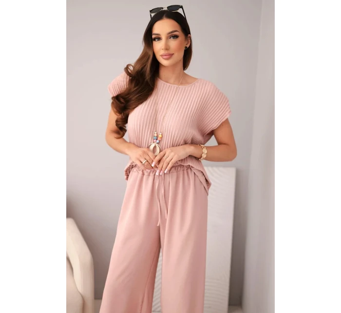 Komplet z wiskozy bluzka plisowana + spodnie tmavě pudrově růžová