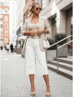 Bermudy damskie jeansowe z paskiem z wysokim stanem białe model 22161307 - FashionStreet Bermudy damskie jeansowe z paskiem z wysokim stanem białe model 22161307 - FashionStreet