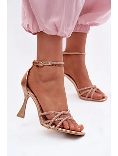 Sandály na podpatku  model 226513 Step in style