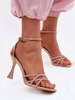 Sandály na podpatku  model 226513 Step in style