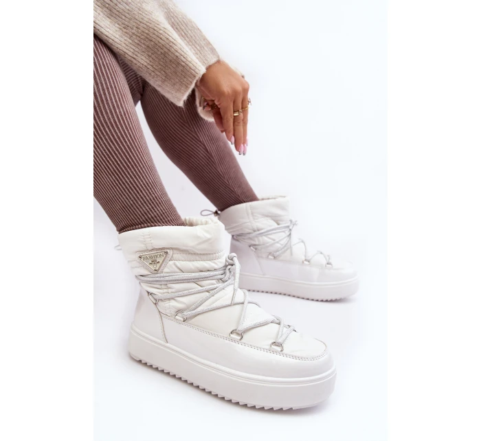 Dámské sněhule na platformě s vázáním bílé model 21641618 - Boto