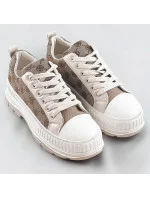 Světle béžové tenisky s vyšší podrážkou model 17229028 Světle béžové tenisky s vyšší podrážkou model 17229028