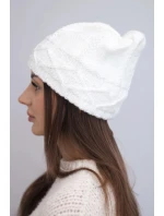 Dámská zimní vlněná čepice s ozdobnými krystalky K399 černá Dámská zimní vlněná čepice s ozdobnými krystalky K399 černá