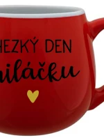 HEZKÝ DEN MILÁČKU - červený keramický hrníček 300 ml