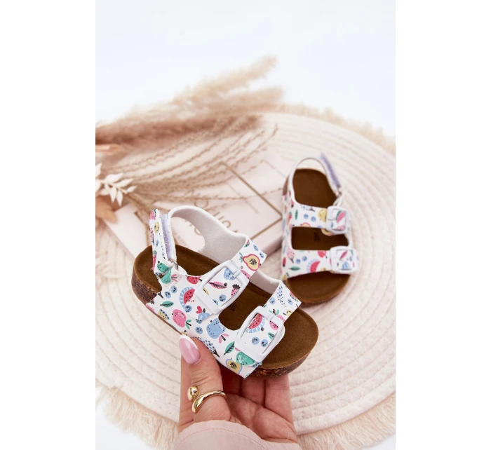 Dětské sandály na korkové podrážce s přezkami ovoce bílé Thessa Dětské sandály na korkové podrážce s přezkami ovoce bílé Thessa
